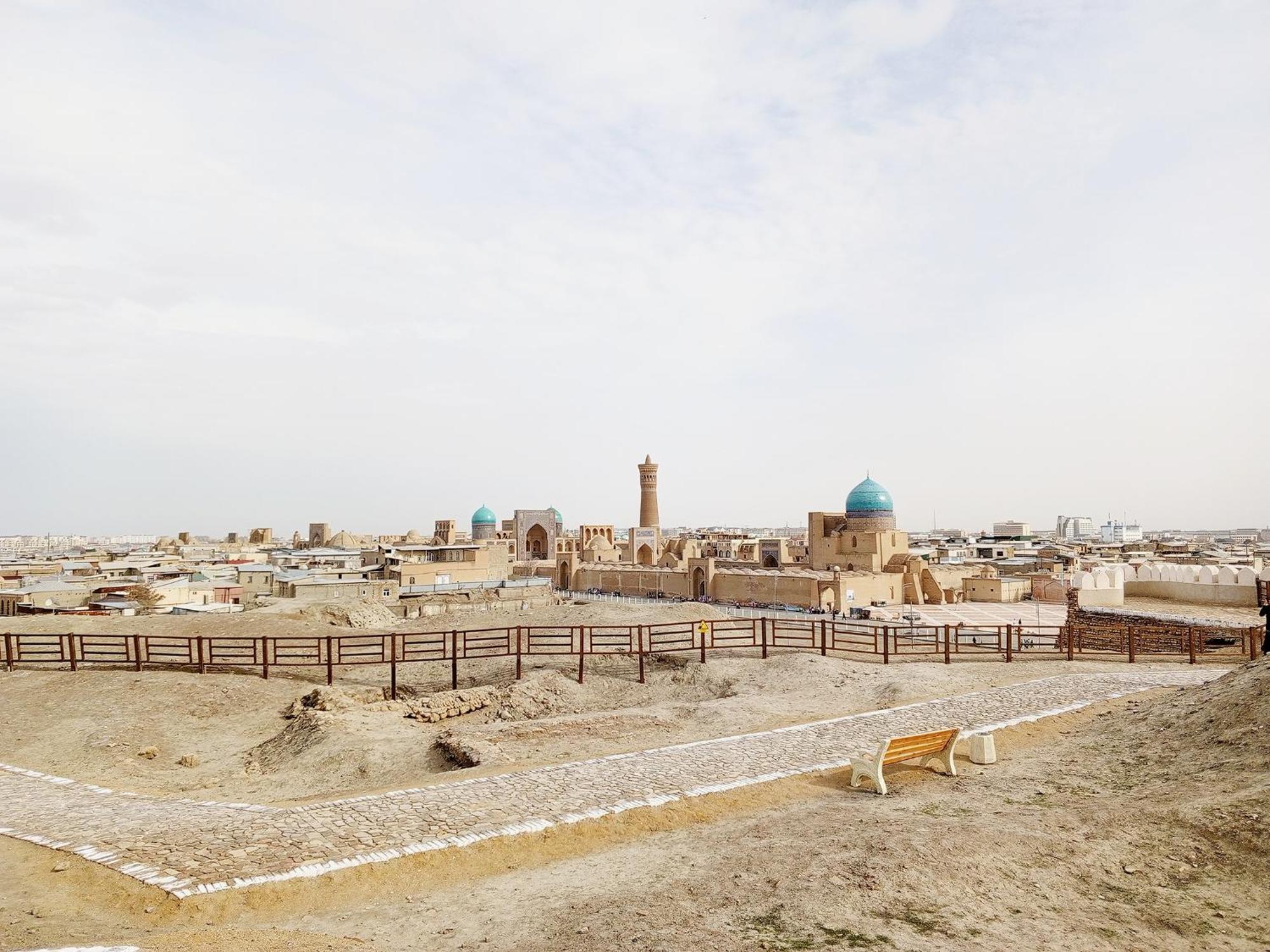 Nanosh East Hotel Bukhara Bagian luar foto